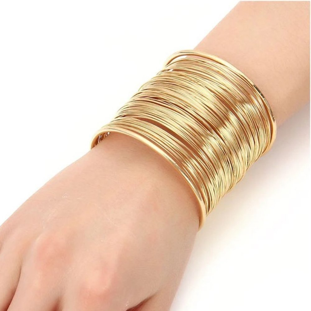 ❤️ NEW Gold-tone Wire Wrap Cuff Bracelet 2 1/4" Show Stopper - Picture 2 of 9